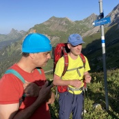 Im Fr&uuml;htal zu Berge