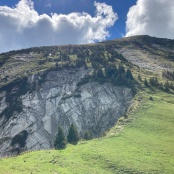 der Aufstieg sieht harmlos aus von hier