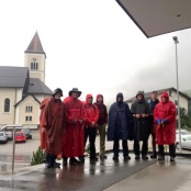 Am Start in Br&uuml;lisau: Anhaltender Regen.