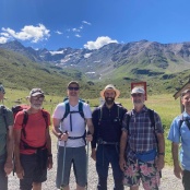 Das Team beim Start in Davos D&uuml;rrboden